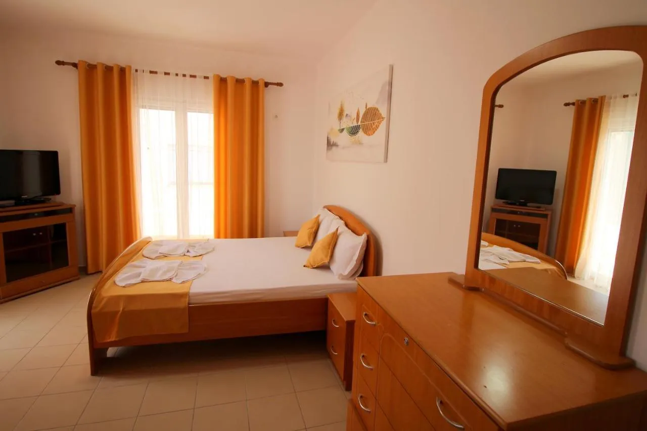 Hotel Vila Kapllani Sarande 3*,  Albania