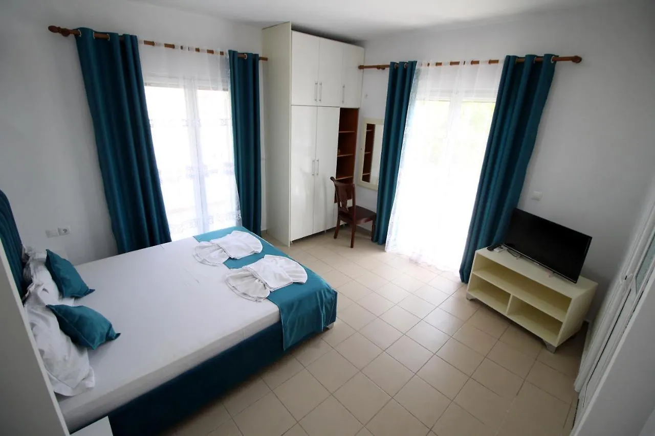 ***  Hotel Vila Kapllani Sarandë 阿尔巴尼亚